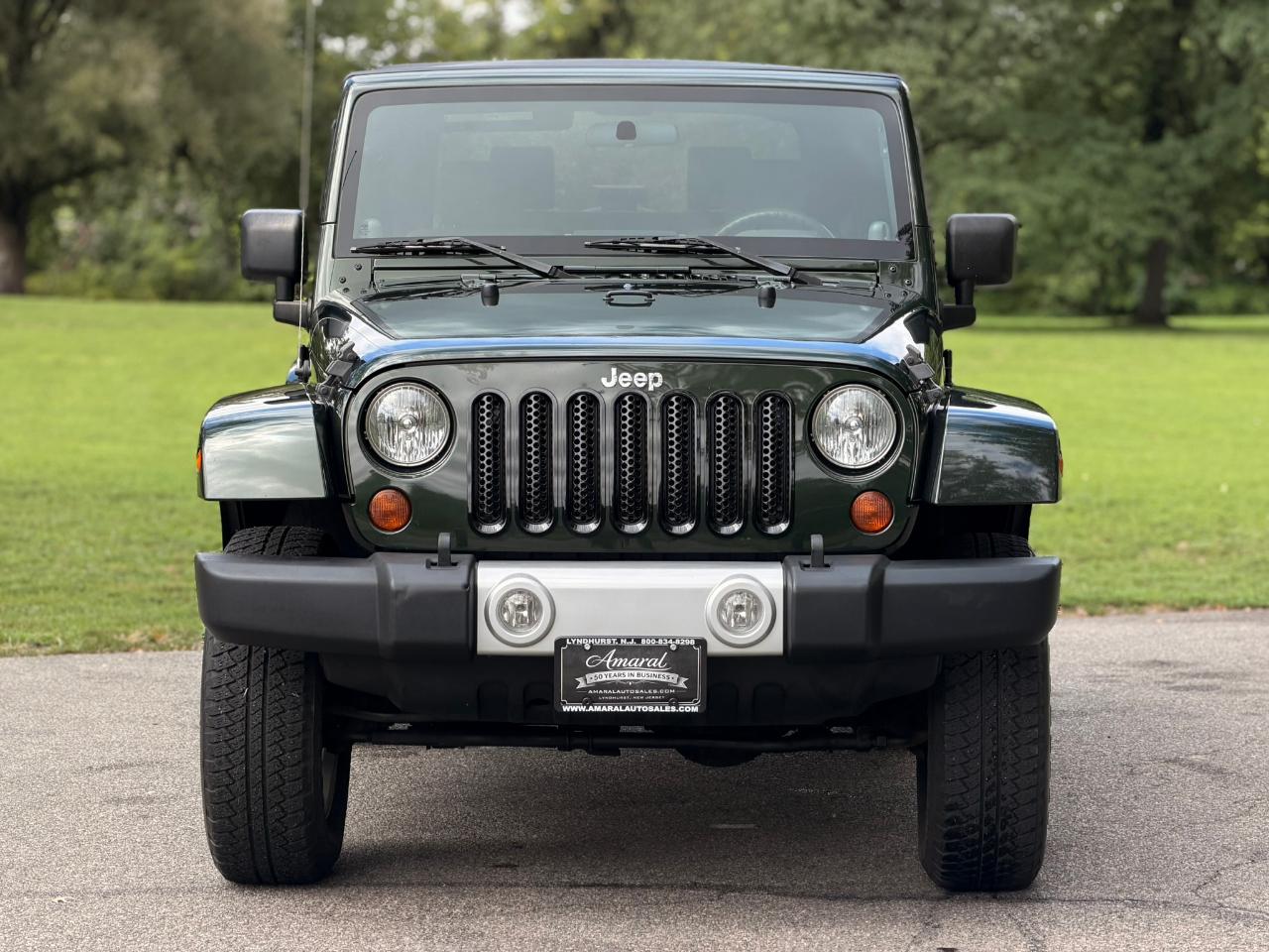 Jeep Wrangler 4WD 2dr Sahara 2010