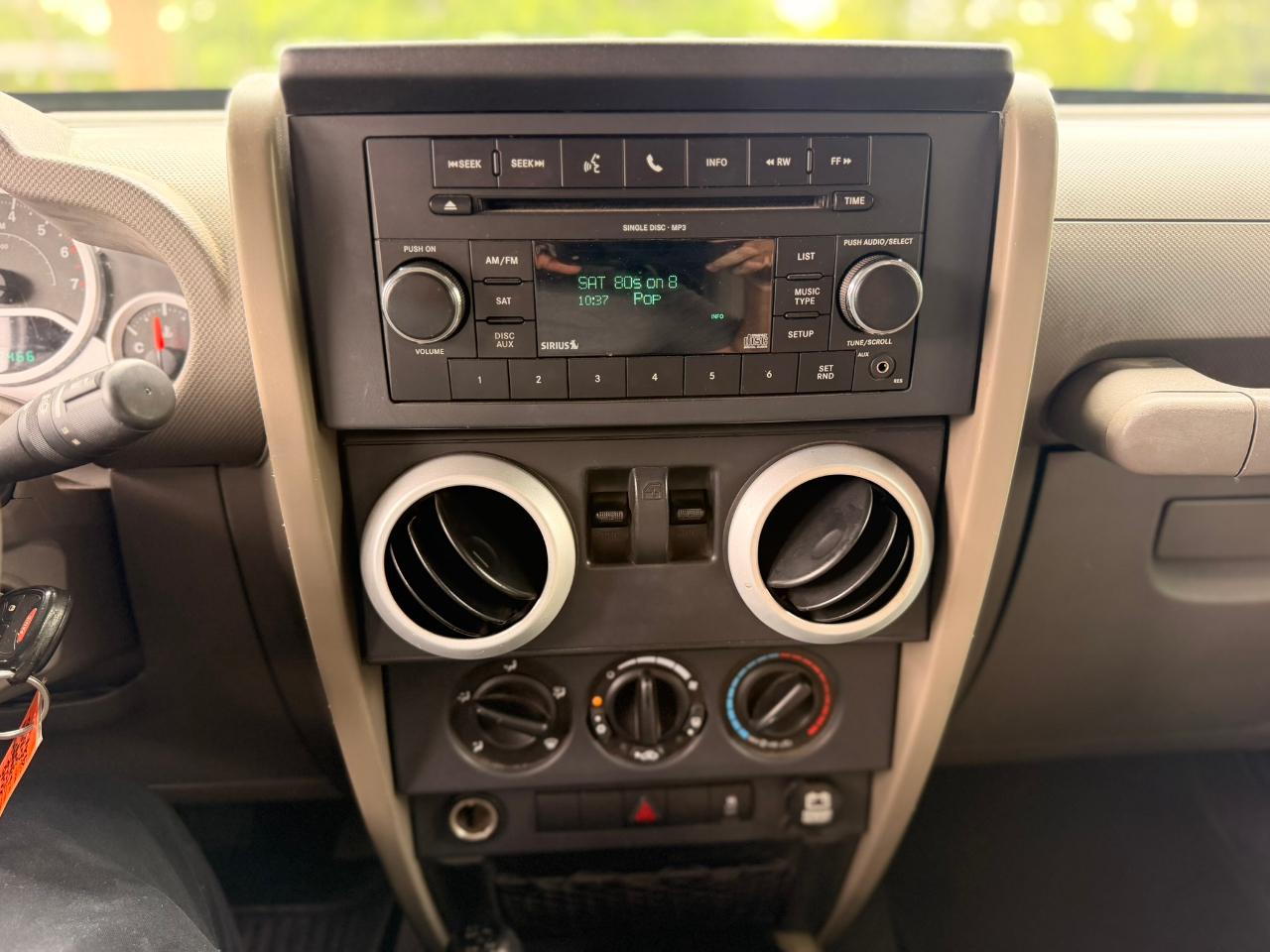 Jeep Wrangler 4WD 2dr Sahara 2010