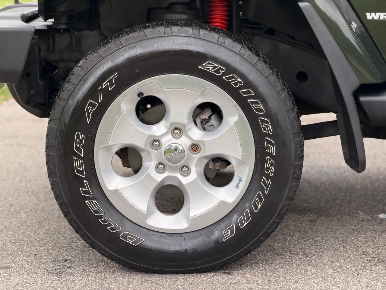 Jeep Wrangler 4WD 2dr Sahara 2010