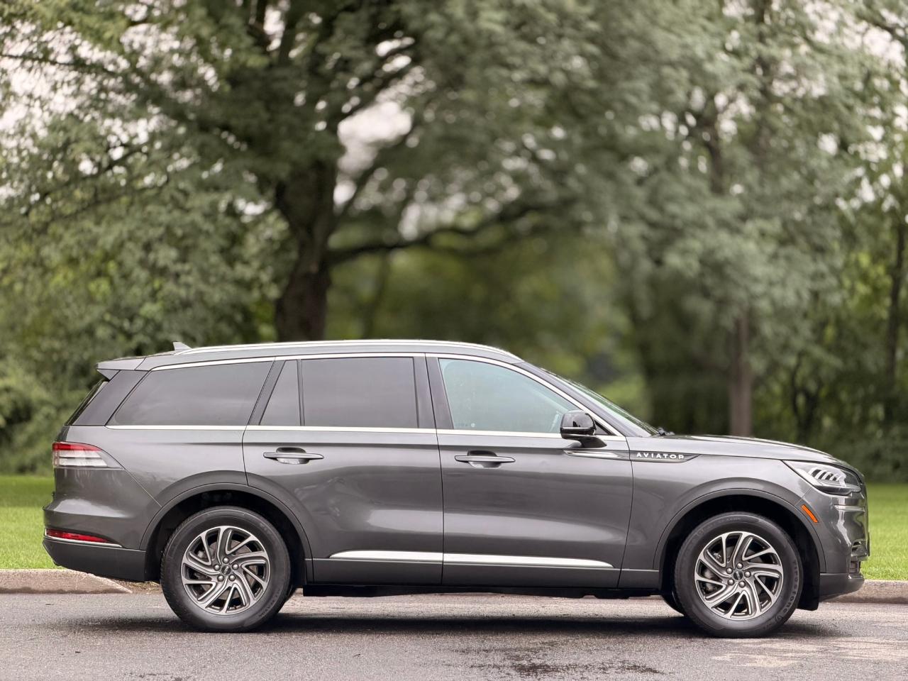 Lincoln Aviator Standard AWD 2020