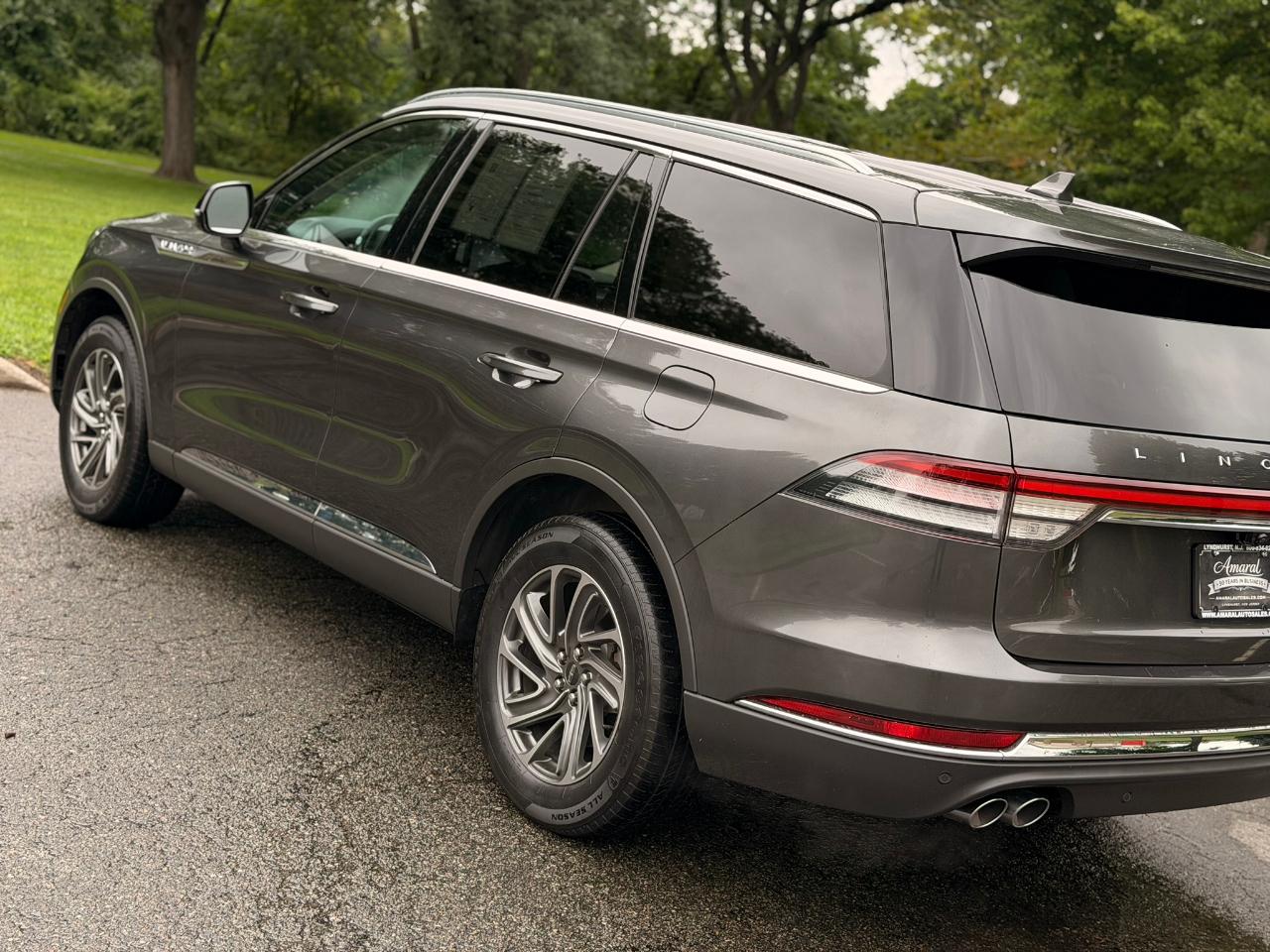 Lincoln Aviator Standard AWD 2020