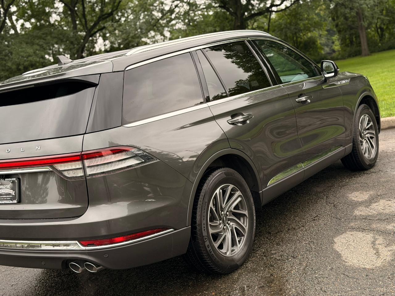Lincoln Aviator Standard AWD 2020