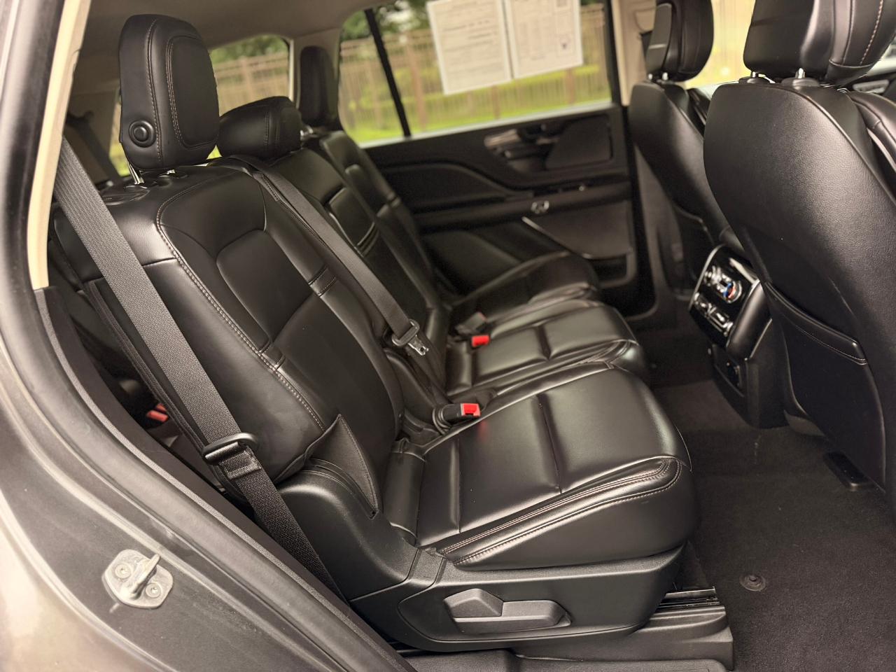 Lincoln Aviator Standard AWD 2020