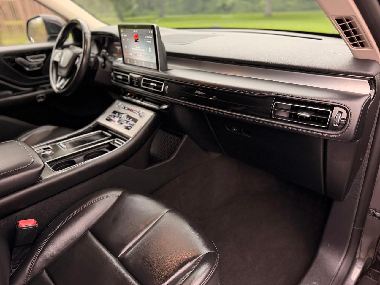 Lincoln Aviator Standard AWD 2020
