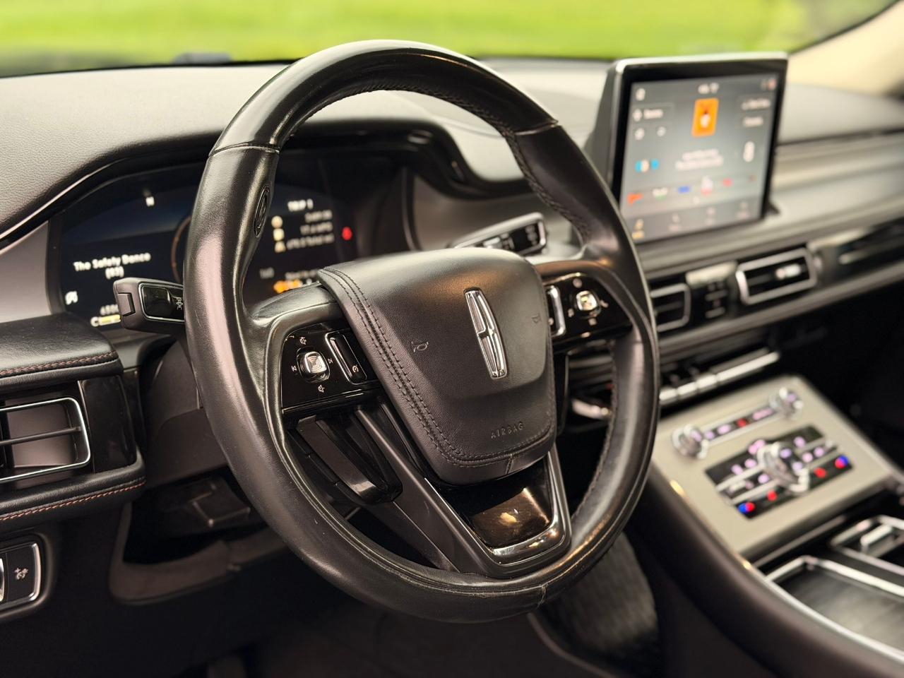 Lincoln Aviator Standard AWD 2020