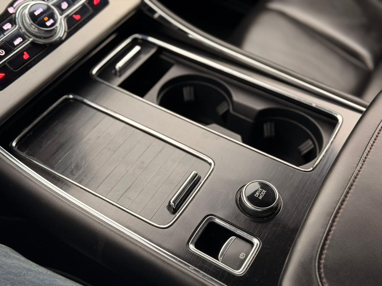 Lincoln Aviator Standard AWD 2020
