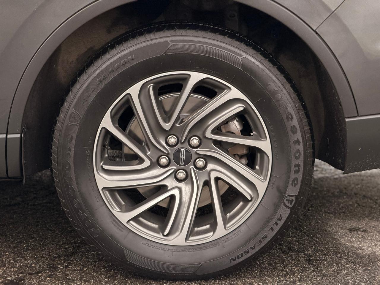 Lincoln Aviator Standard AWD 2020
