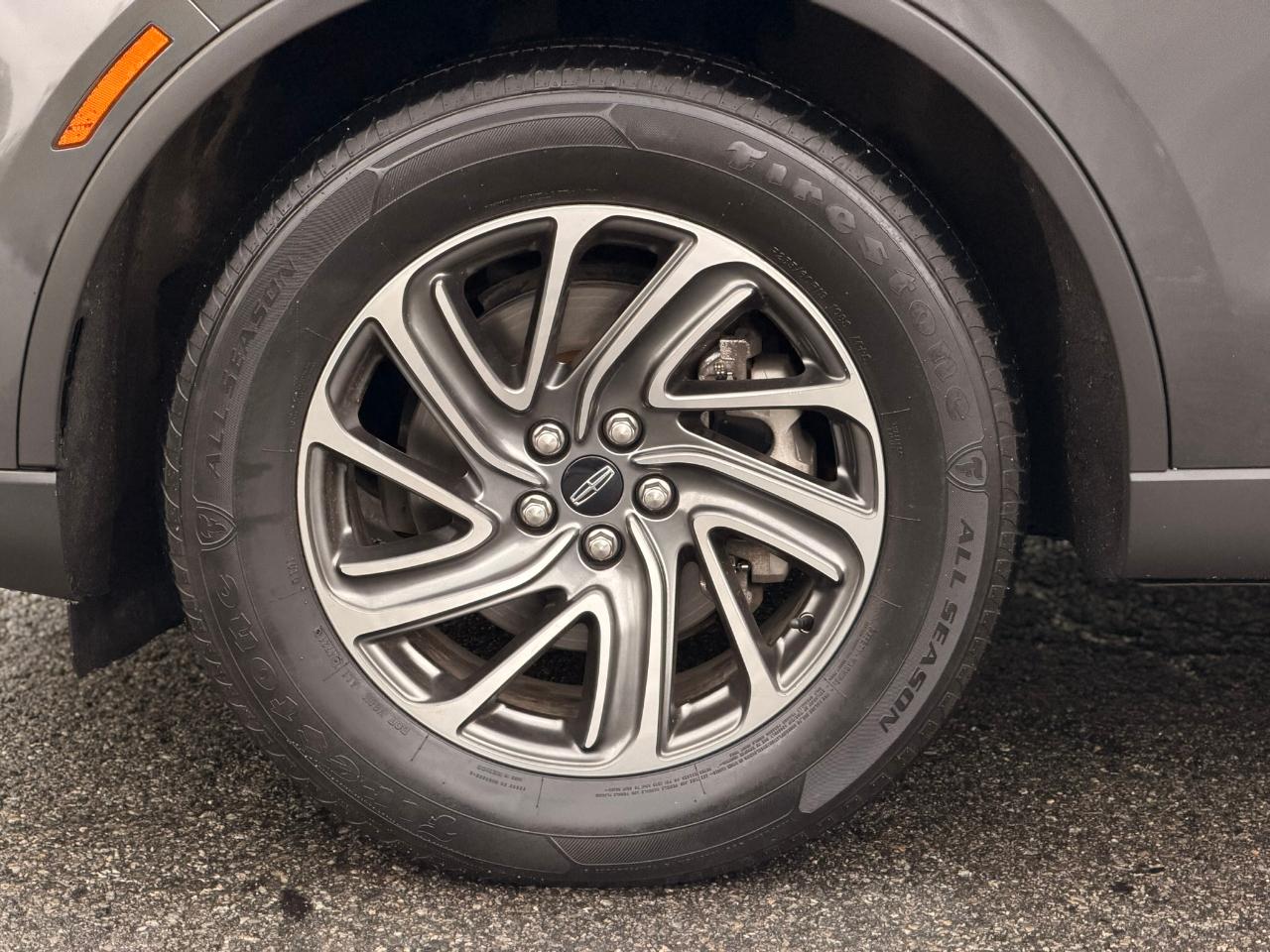 Lincoln Aviator Standard AWD 2020