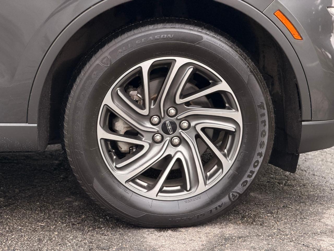 Lincoln Aviator Standard AWD 2020