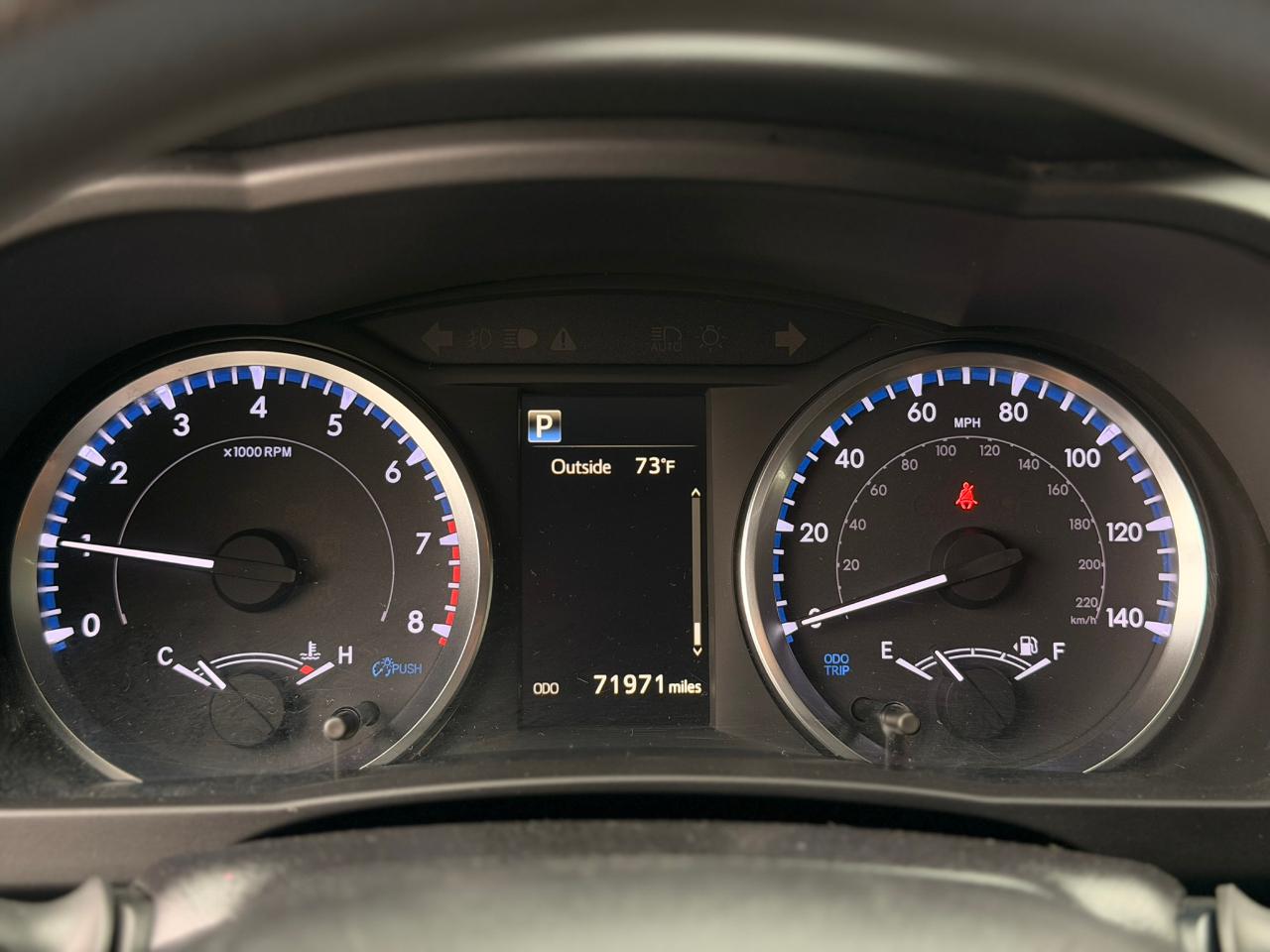 Toyota Highlander LE V6 AWD (Natl) 2019