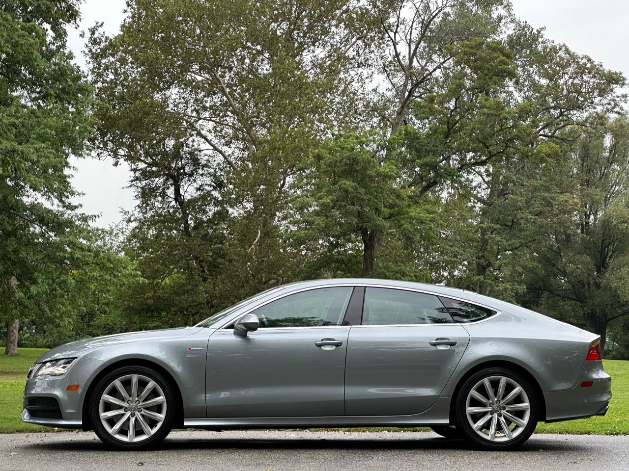 Audi A7 4dr HB quattro 3.0 Premium 2012