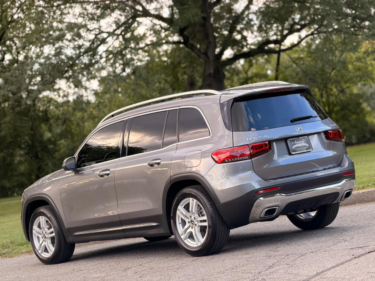 Mercedes-Benz GLB GLB 250 4MATIC SUV 2022