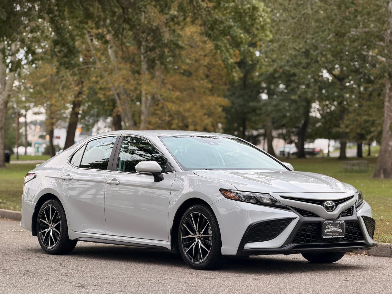 Toyota Camry SE Auto (Natl) 2024