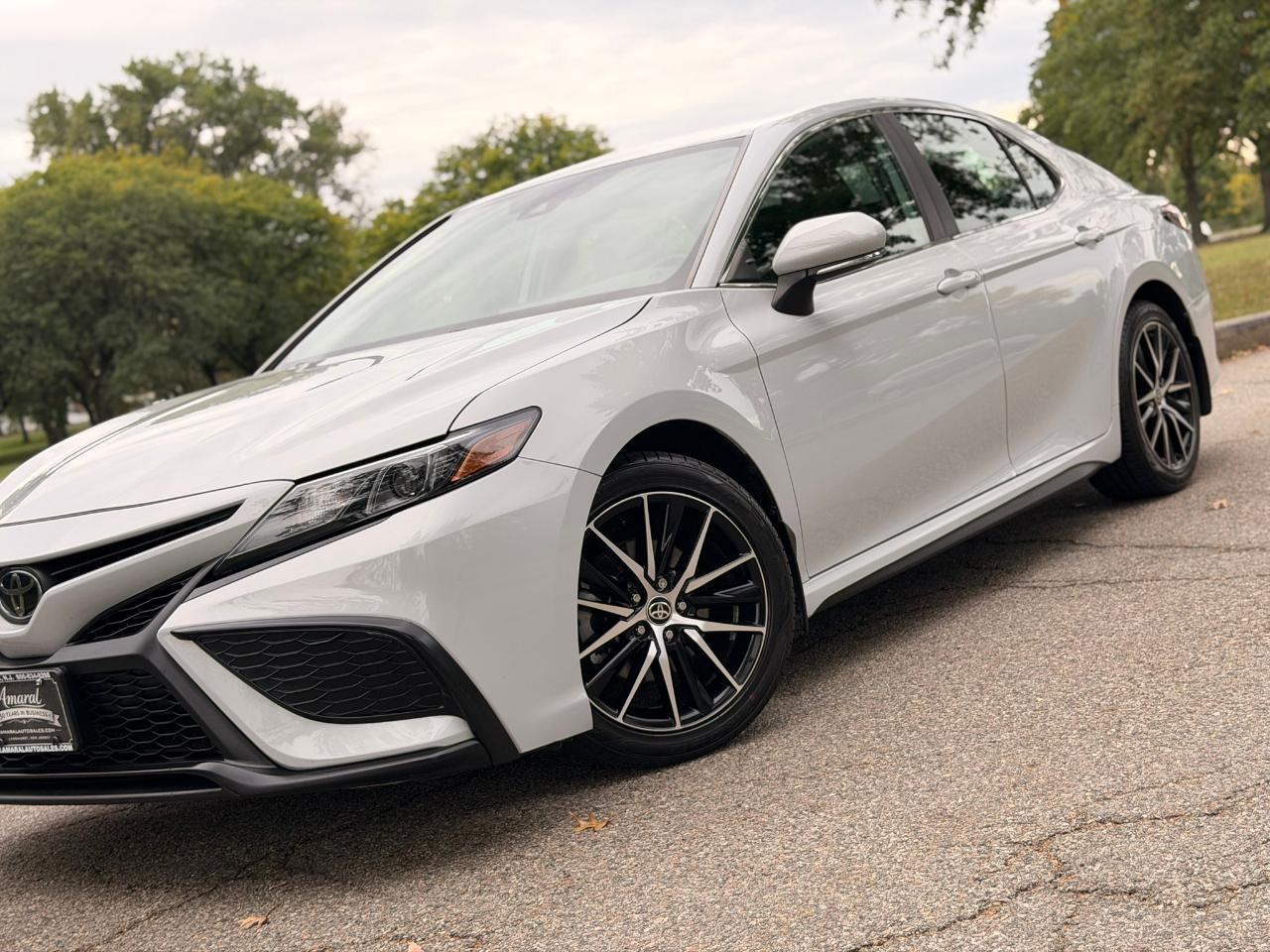 Toyota Camry SE Auto (Natl) 2024