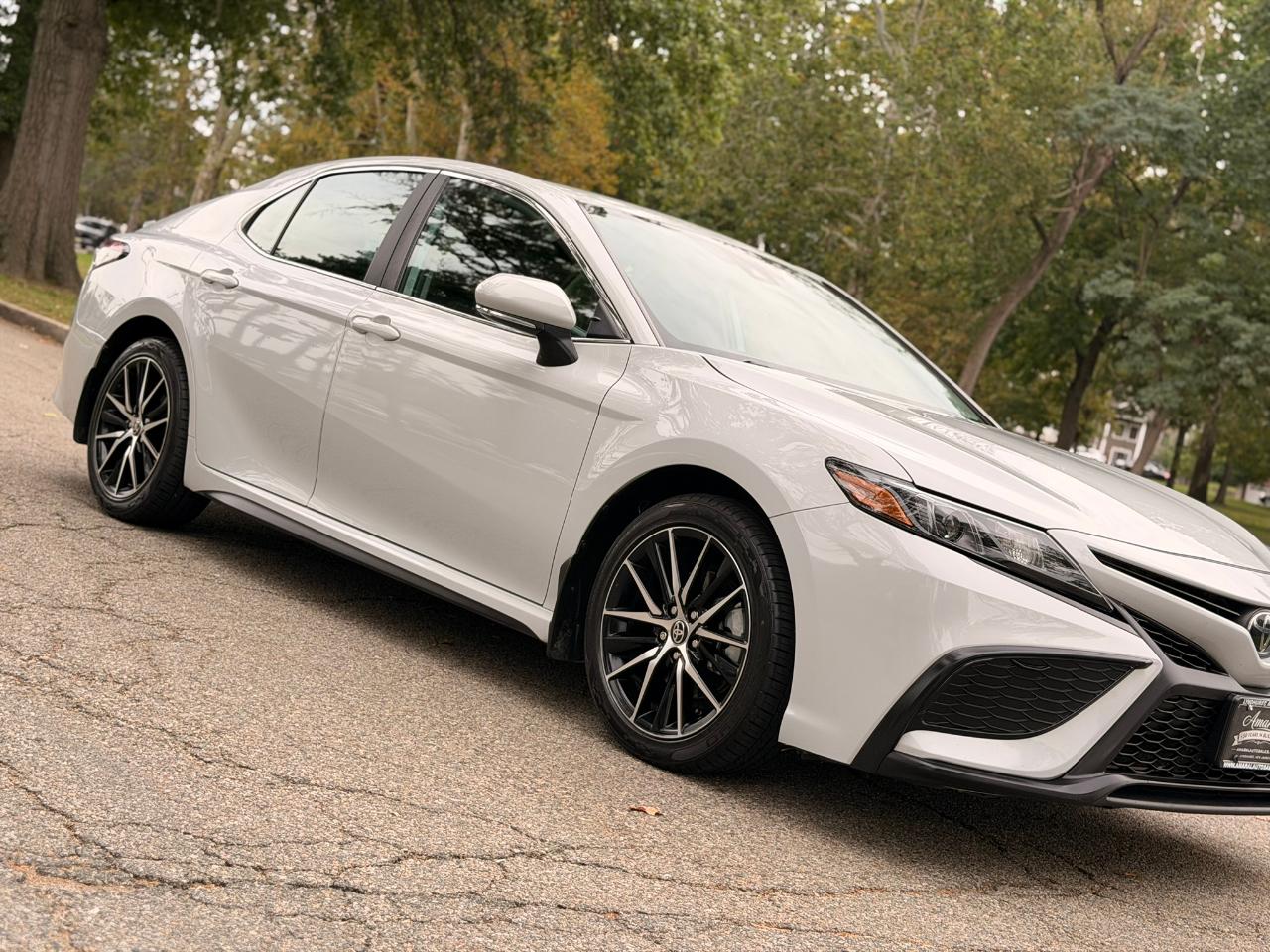 Toyota Camry SE Auto (Natl) 2024