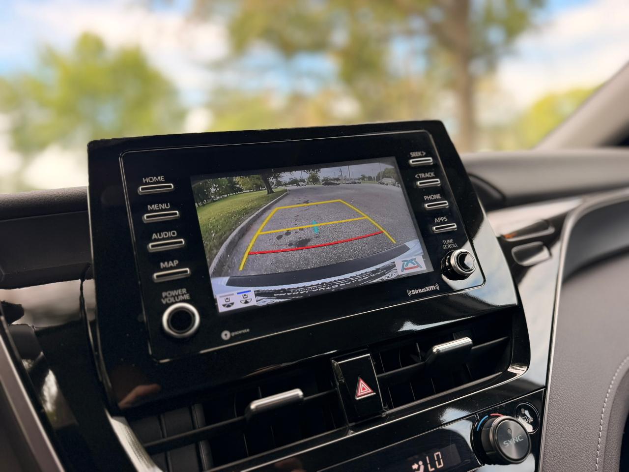Toyota Camry SE Auto (Natl) 2024