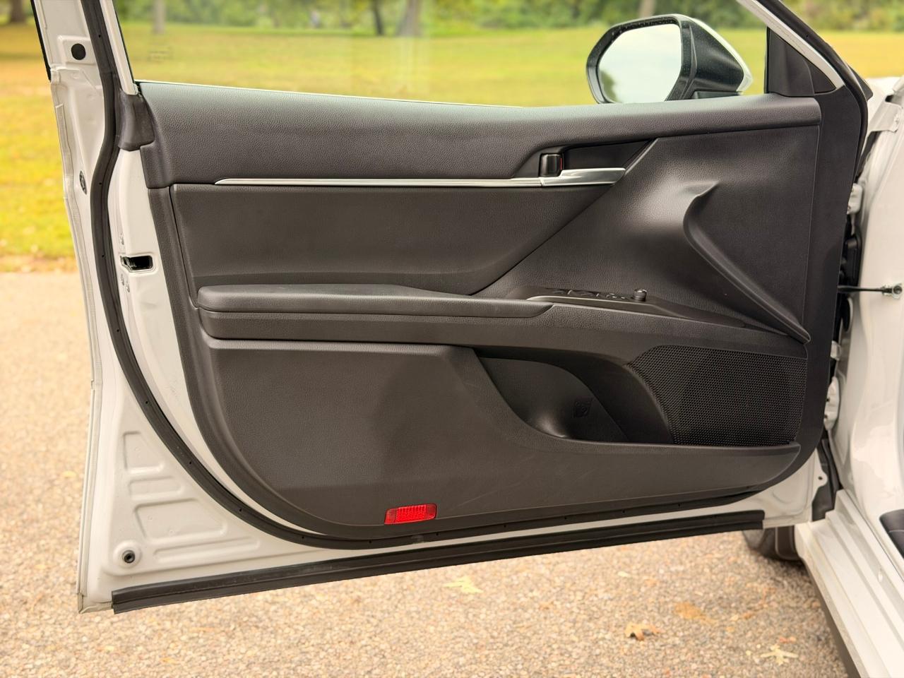 Toyota Camry SE Auto (Natl) 2024