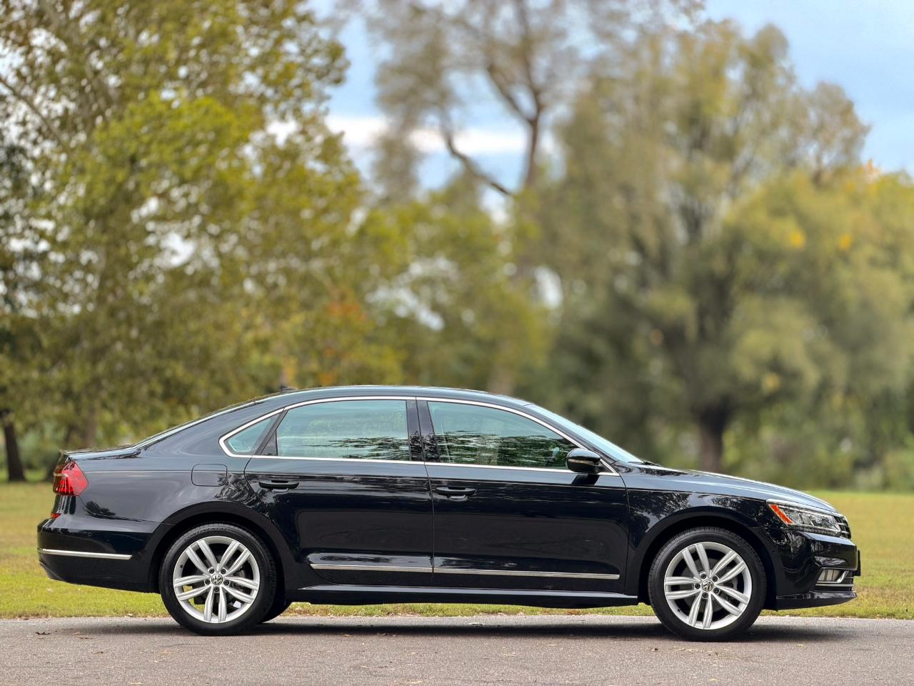 Volkswagen Passat 2.0T SEL Premium Auto 2018