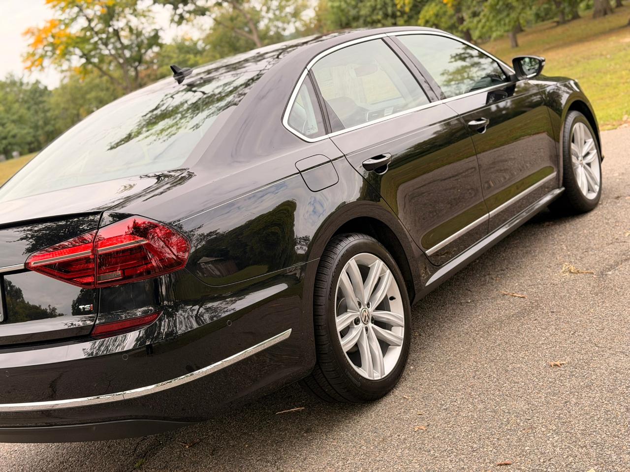 Volkswagen Passat 2.0T SEL Premium Auto 2018
