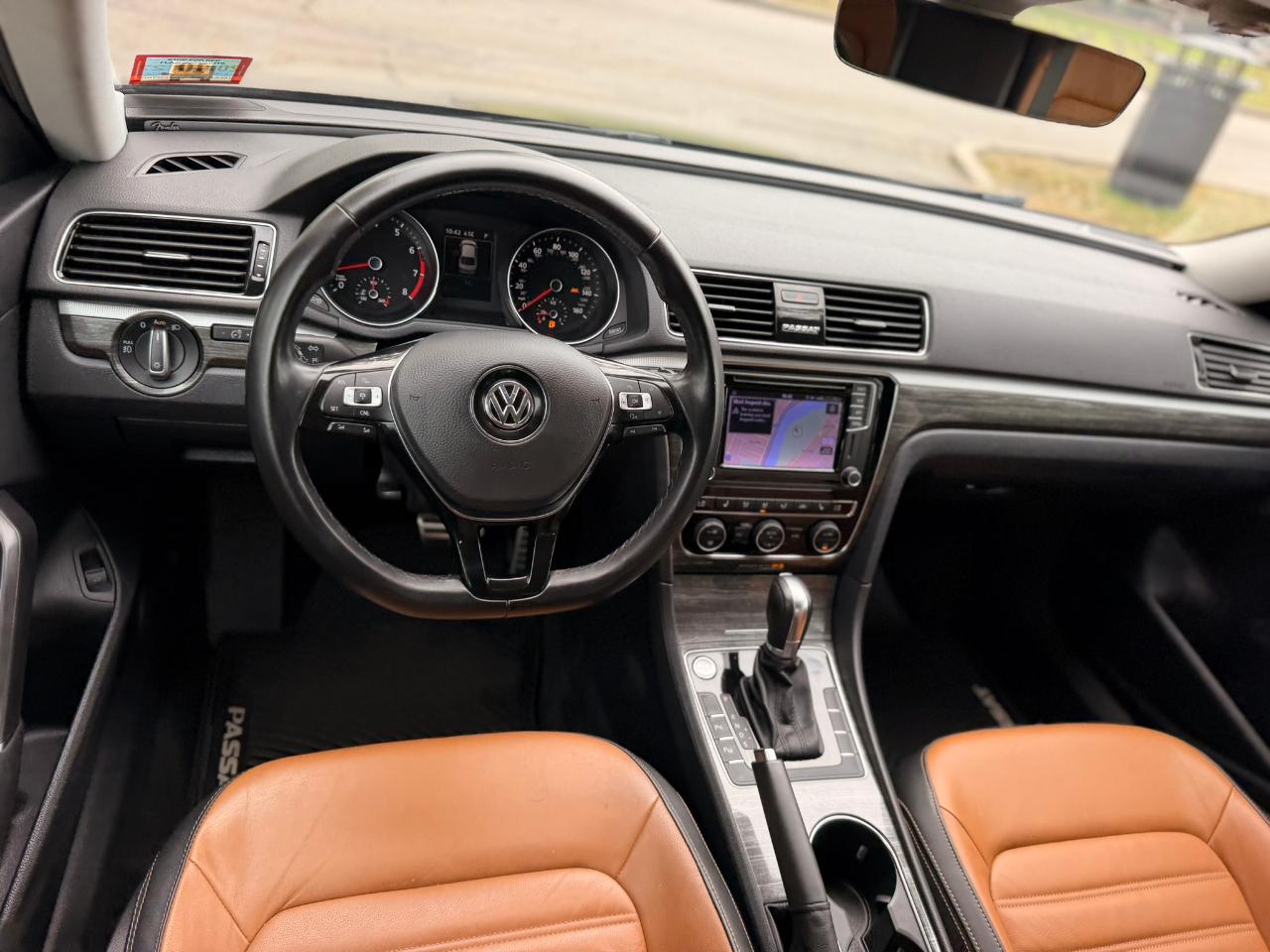 Volkswagen Passat 2.0T SEL Premium Auto 2018