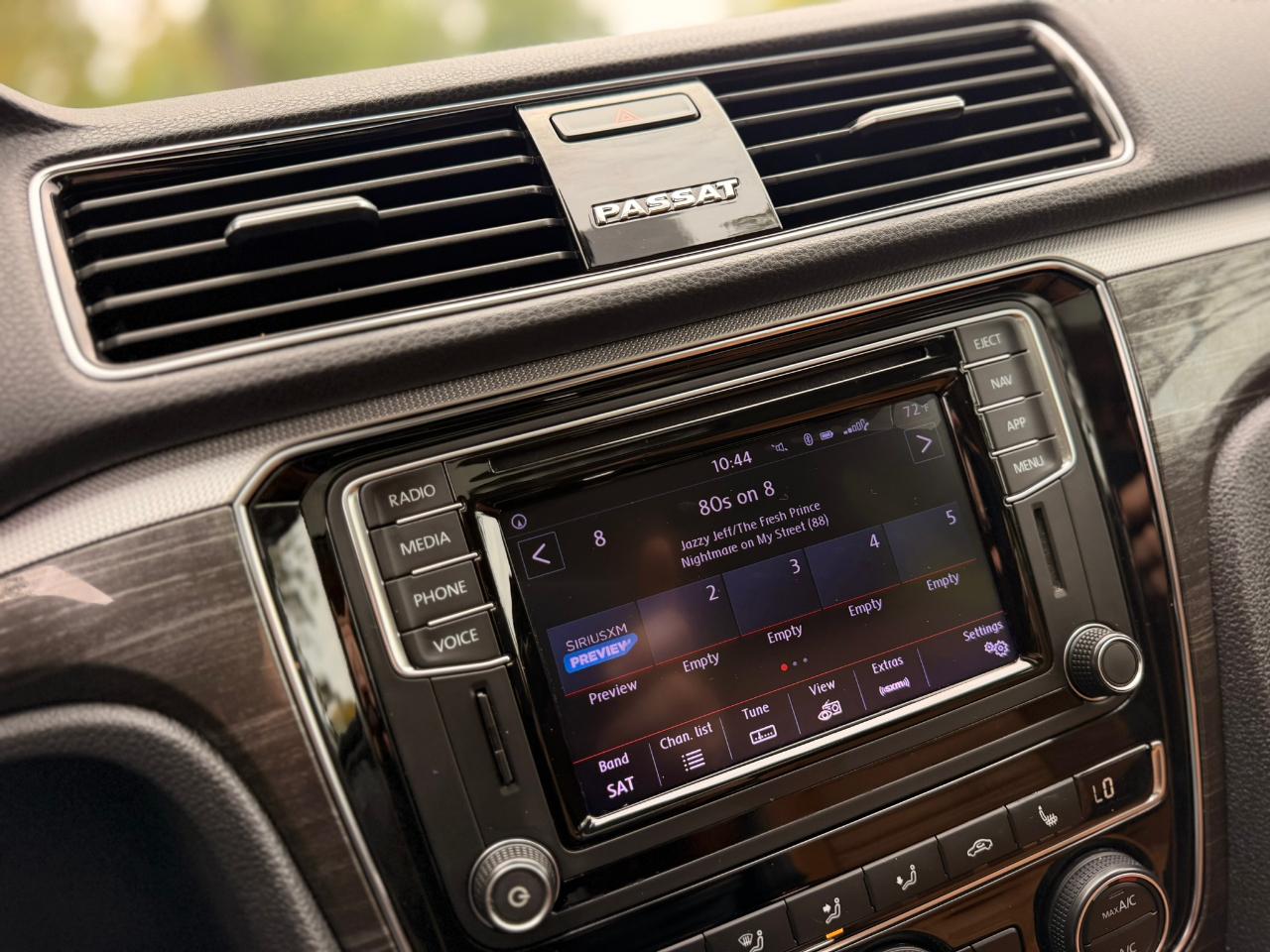 Volkswagen Passat 2.0T SEL Premium Auto 2018