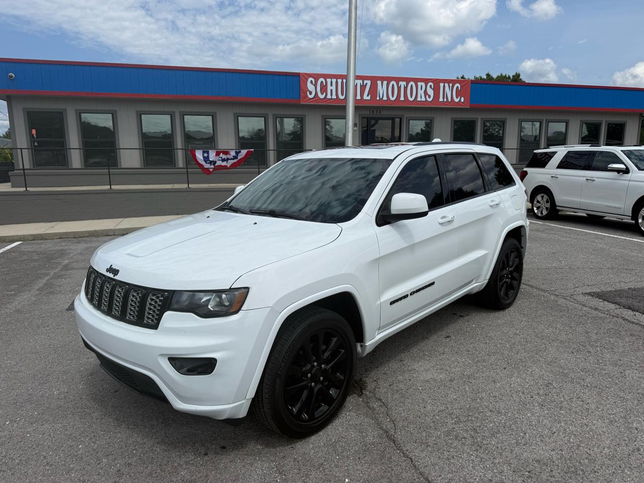 2019 Jeep Grand Cherokee Laredo 2WD