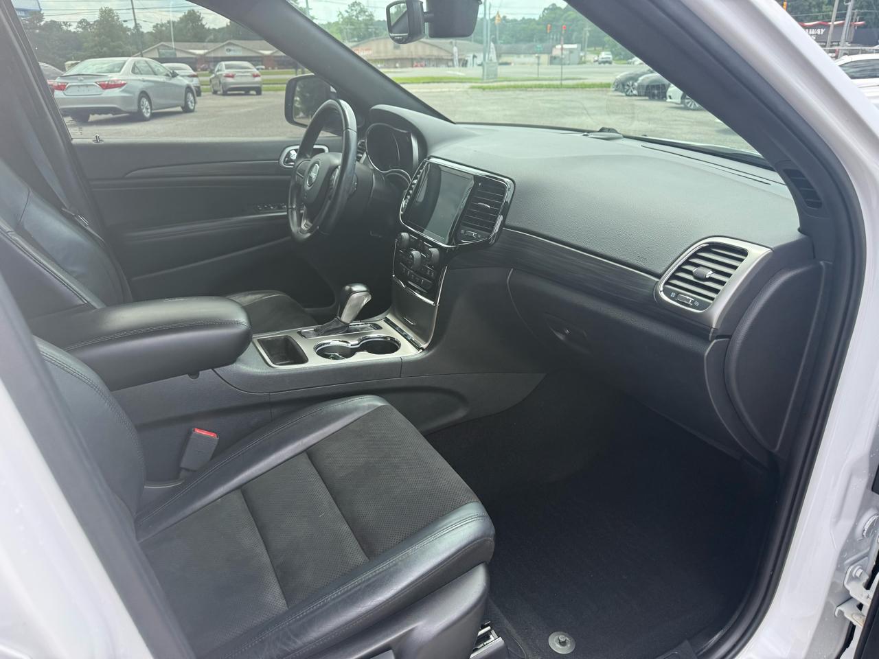 Jeep Grand Cherokee Laredo 2WD 2019