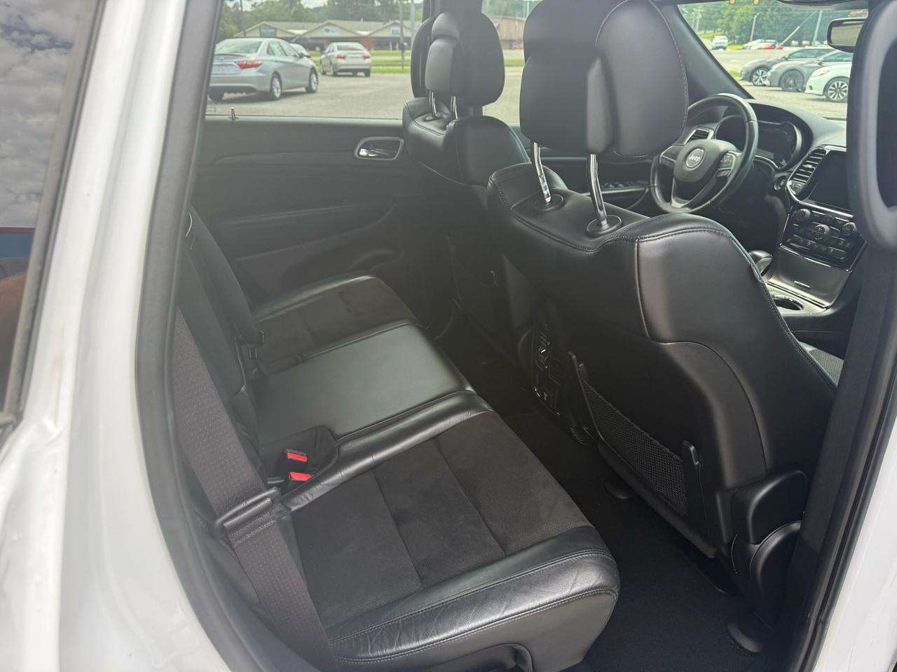 Jeep Grand Cherokee Laredo 2WD 2019