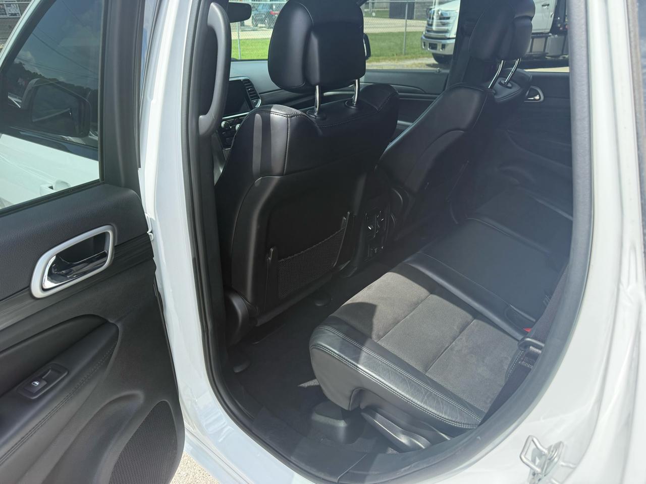 Jeep Grand Cherokee Laredo 2WD 2019