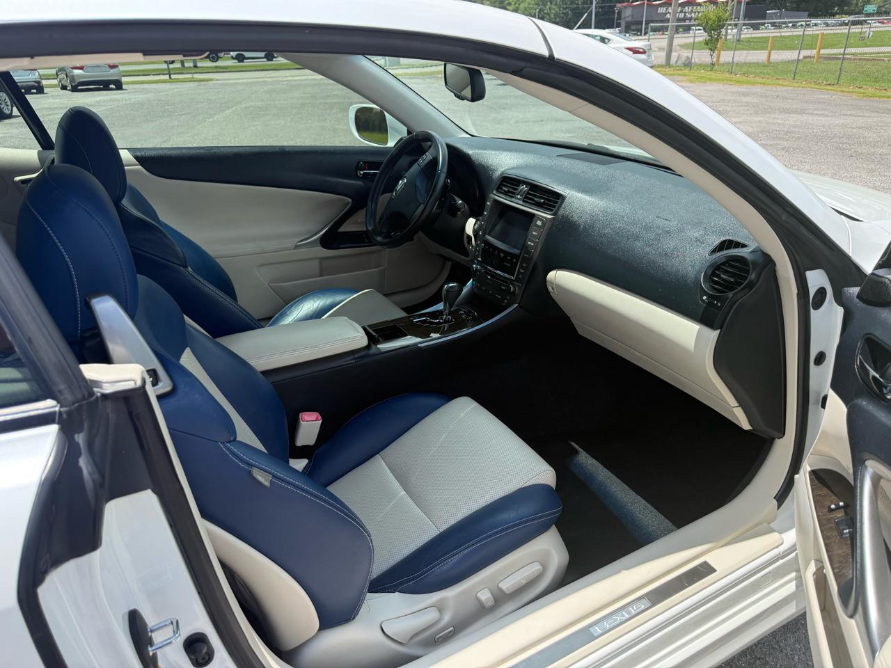 Lexus IS C IS 250C 2010