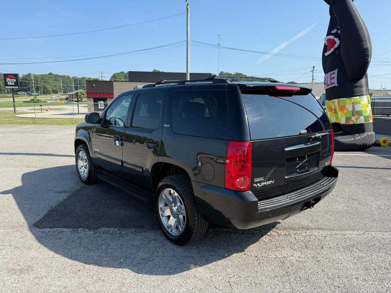 GMC Yukon SLT1 2WD 2011