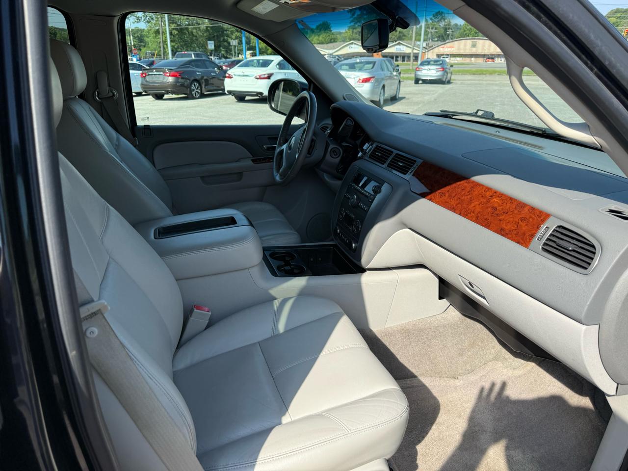 GMC Yukon SLT1 2WD 2011
