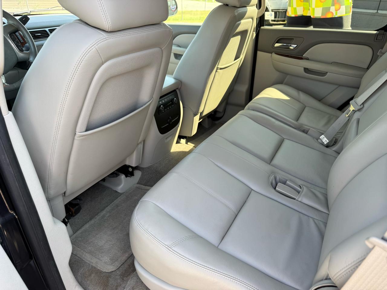 GMC Yukon SLT1 2WD 2011