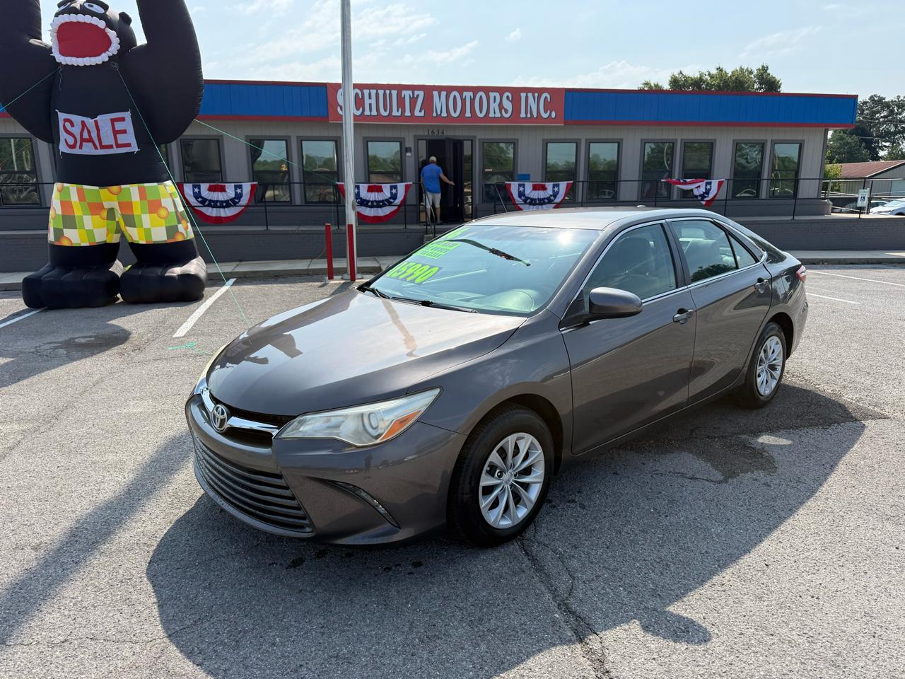 2016 Toyota Camry LE