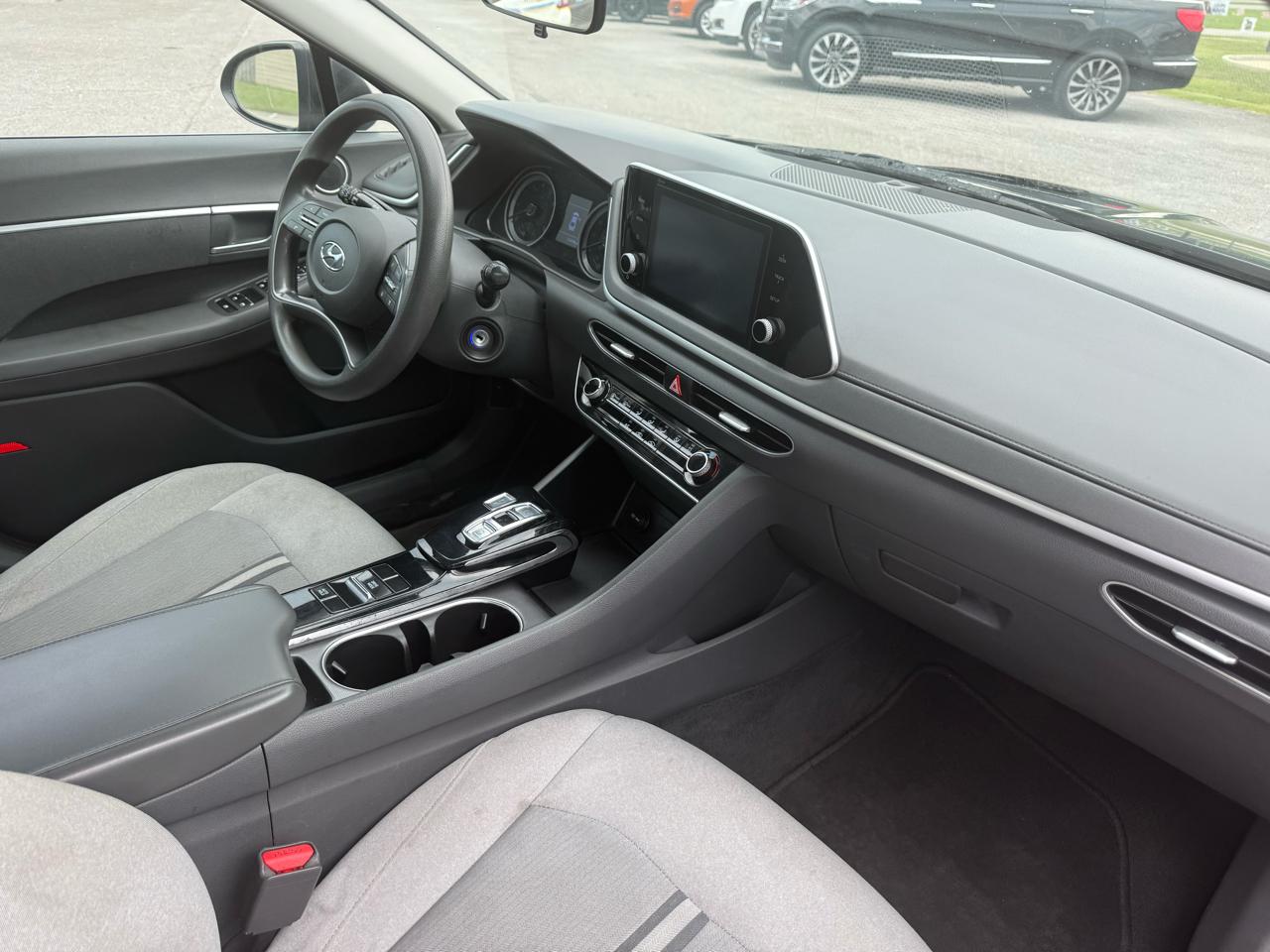 Hyundai Sonata SE 2021