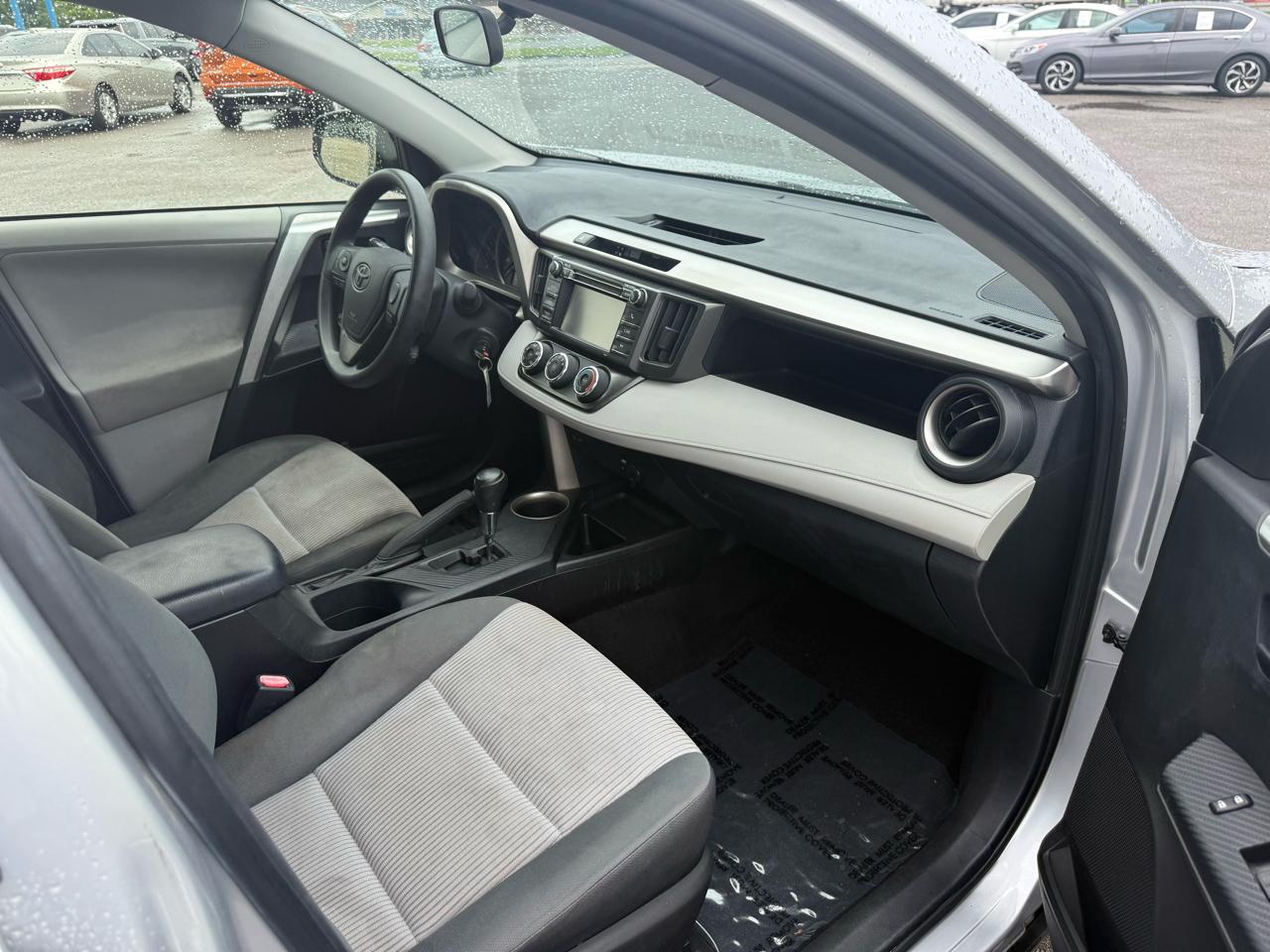 Toyota RAV4 LE FWD 2013