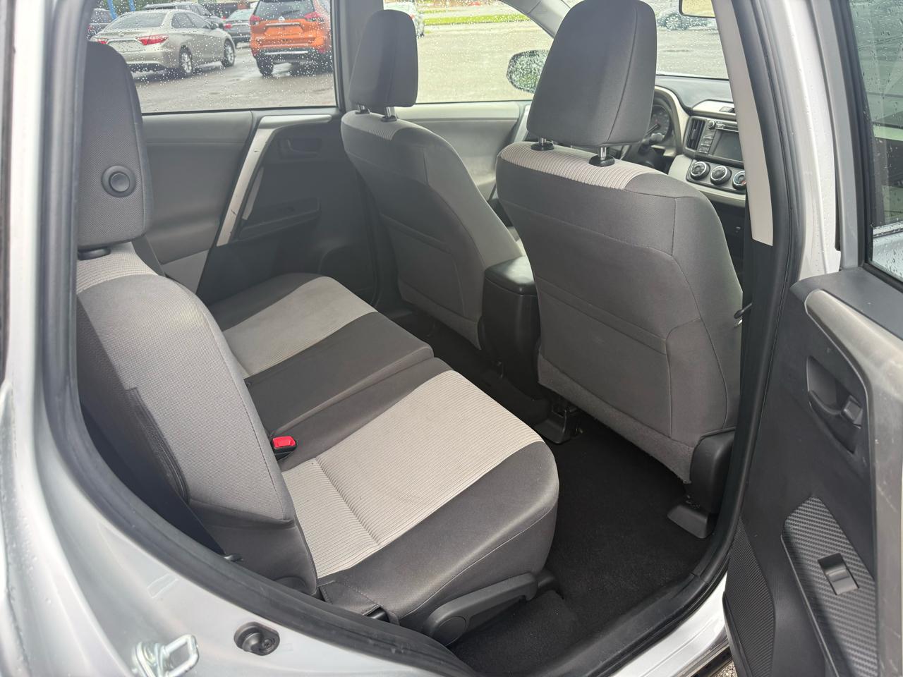 Toyota RAV4 LE FWD 2013