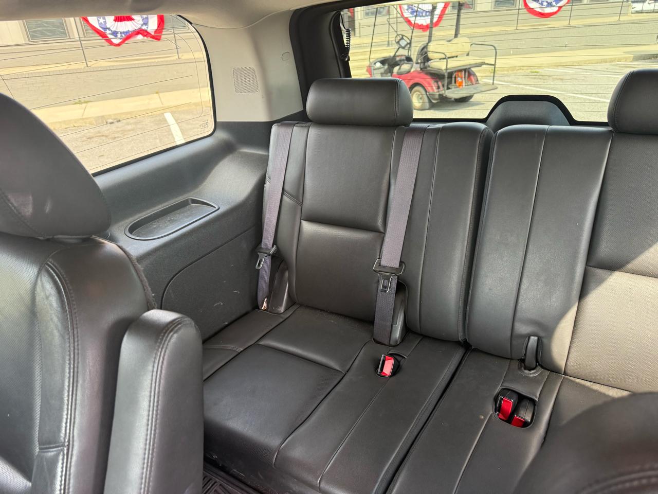 Cadillac Escalade 2WD Luxury 2013