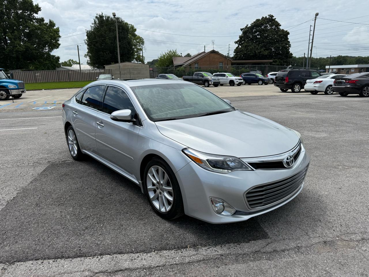 Toyota Avalon XLE 2014