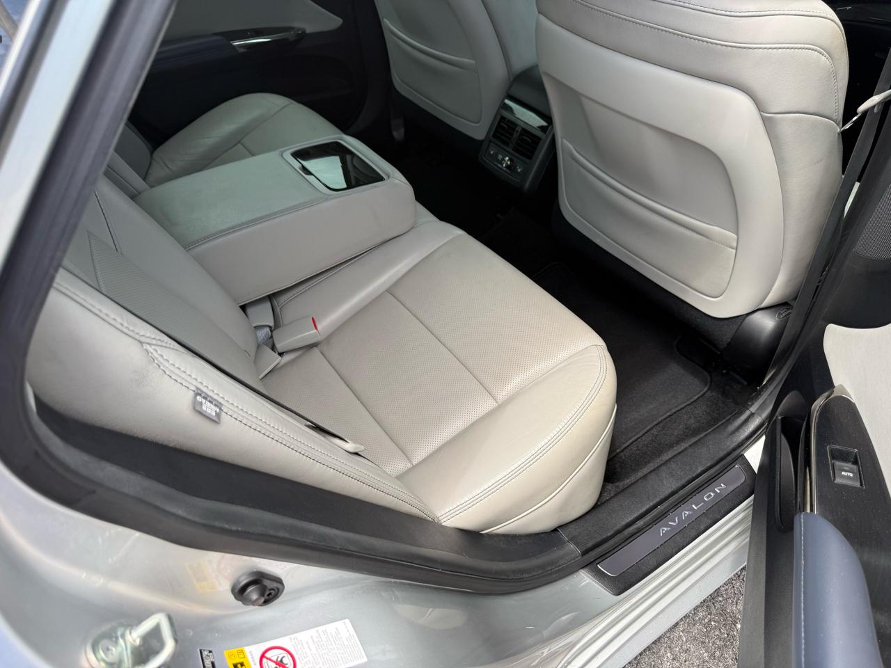 Toyota Avalon XLE 2014