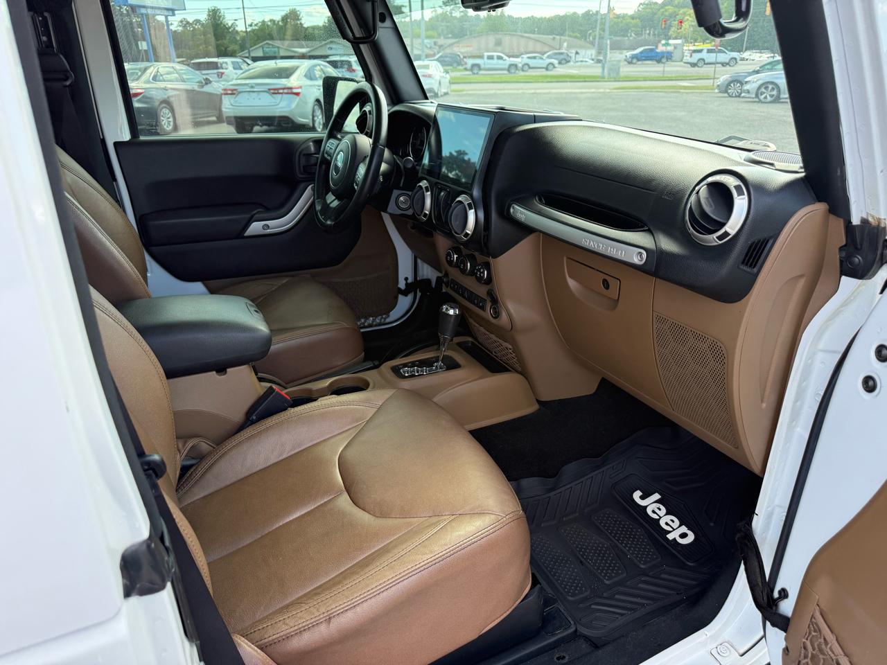Jeep Wrangler Sahara 4WD 2017