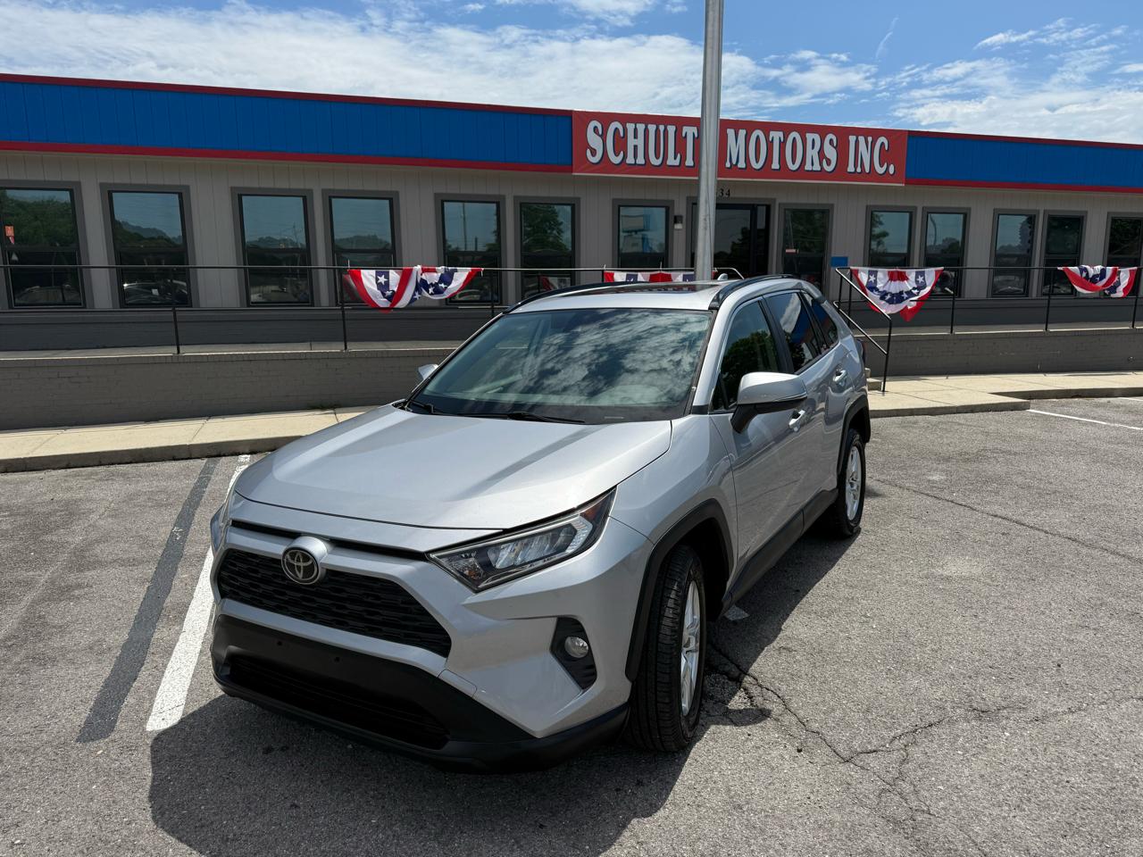 Toyota RAV4 XLE 2019