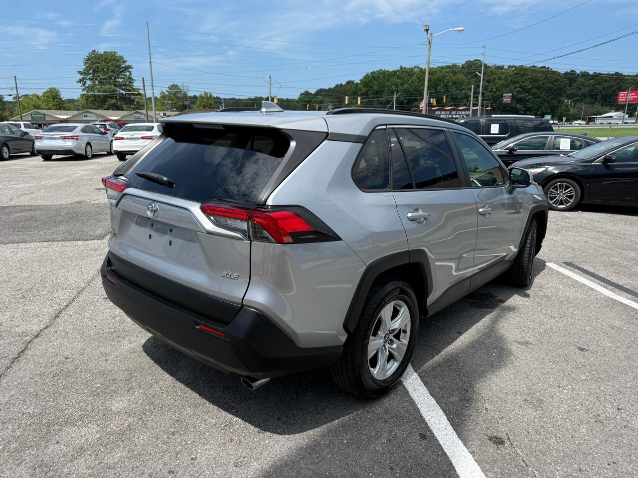 Toyota RAV4 XLE 2019