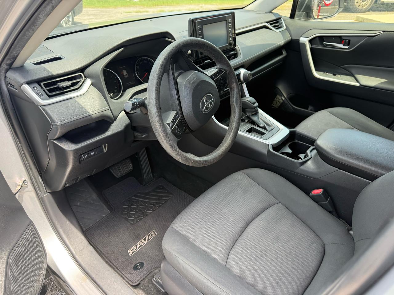 Toyota RAV4 XLE 2019