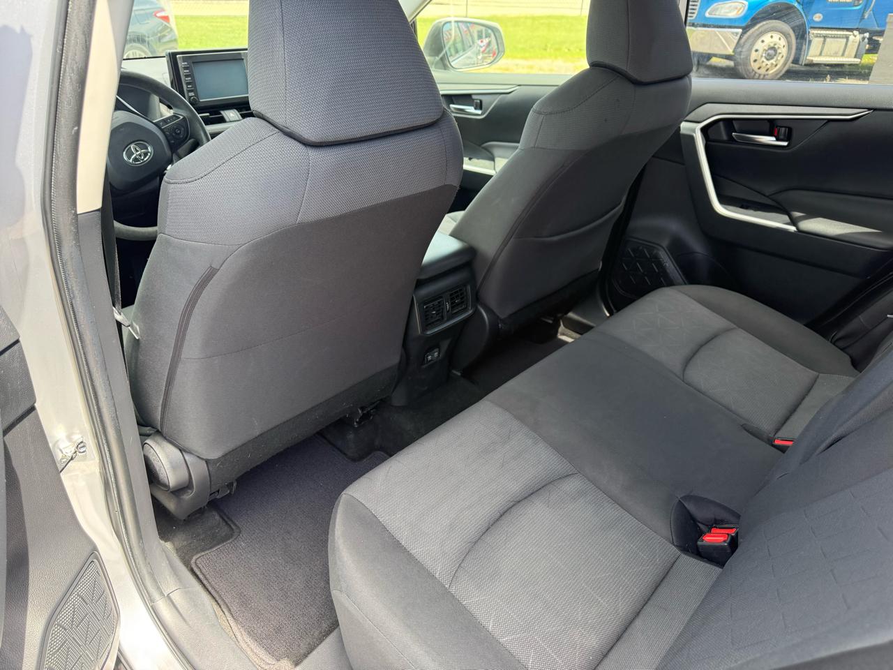 Toyota RAV4 XLE 2019