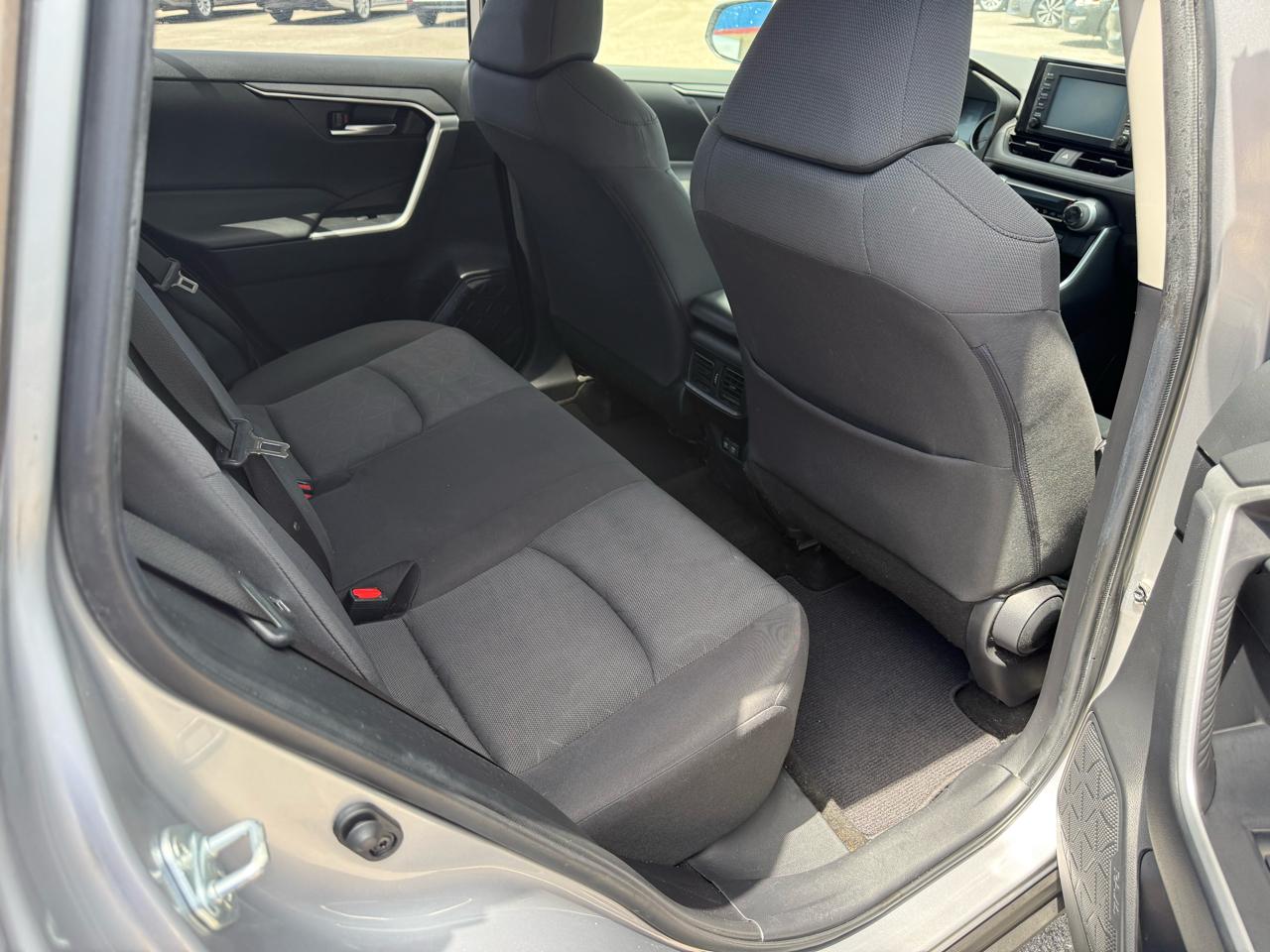 Toyota RAV4 XLE 2019