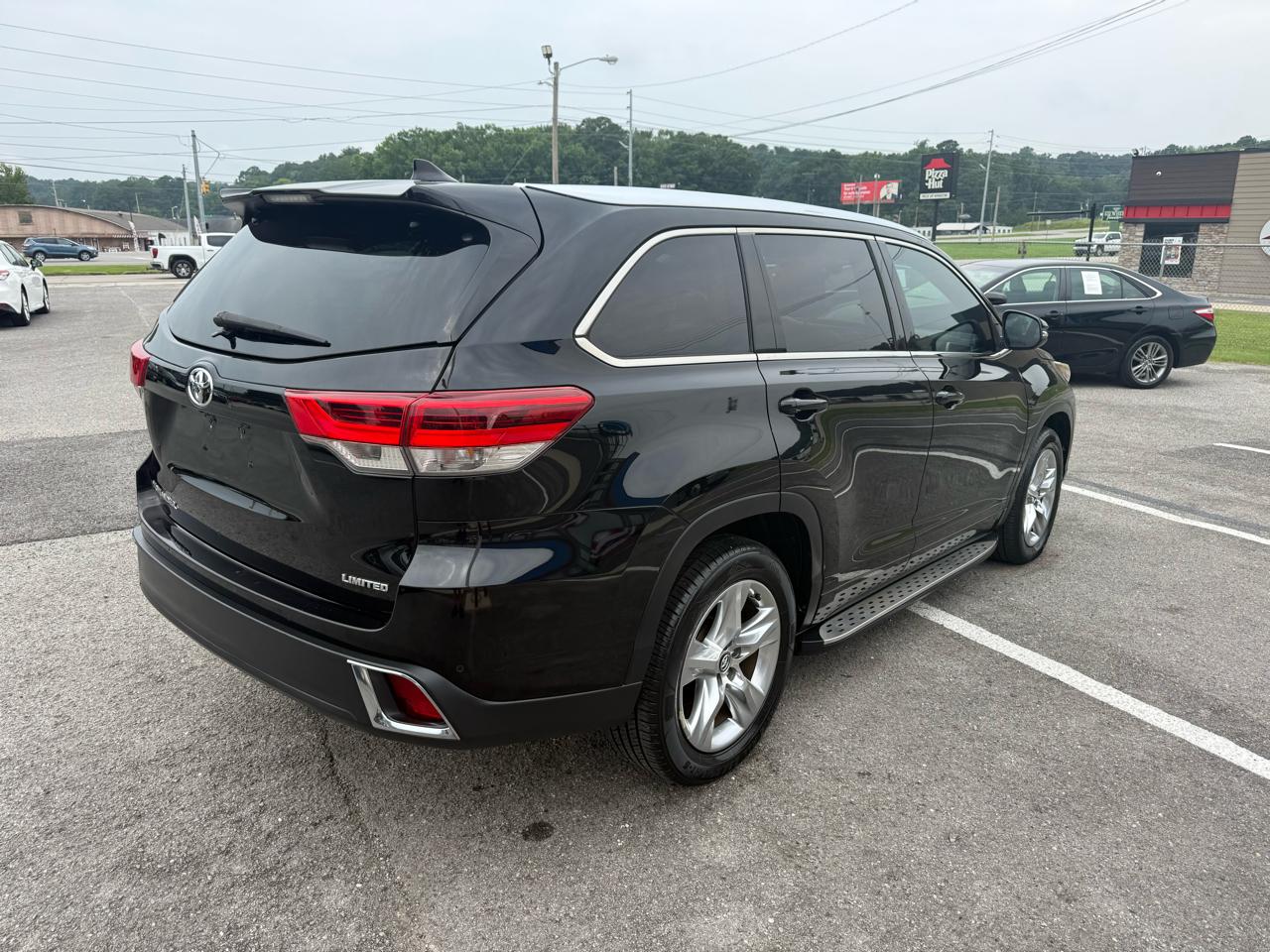 Toyota Highlander Limited Platinum FWD V6 2017