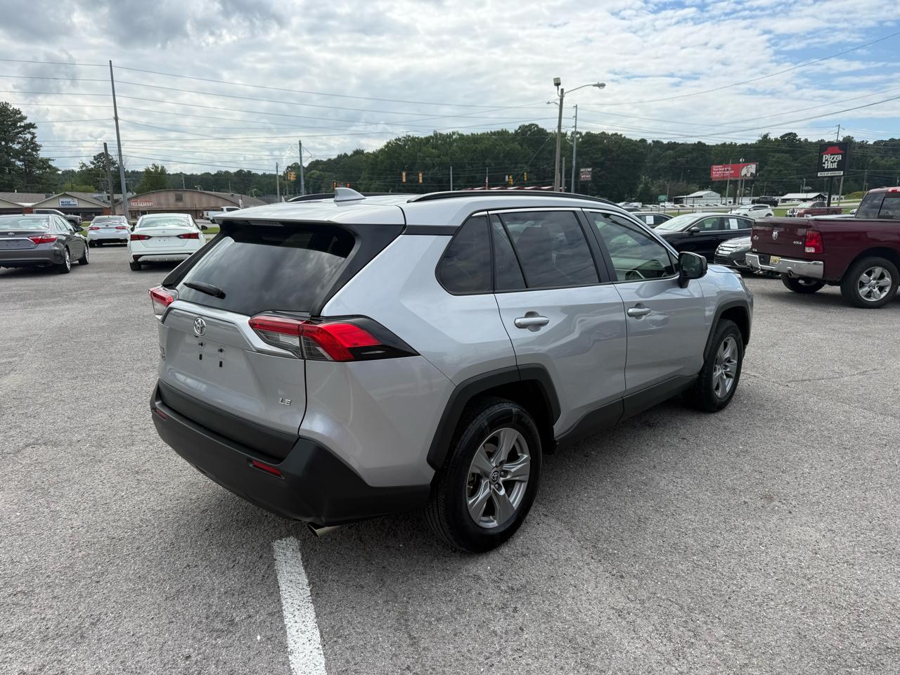 Toyota RAV4 LE 2019