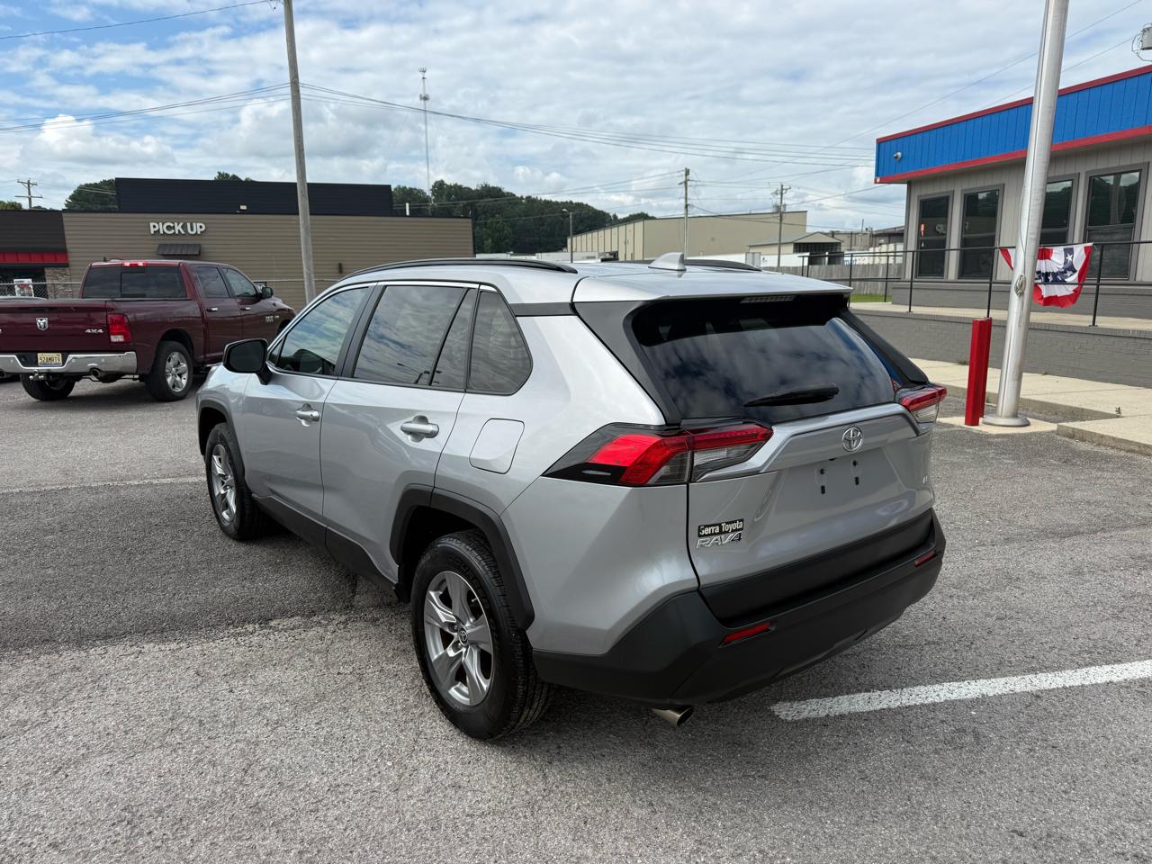 Toyota RAV4 LE 2019