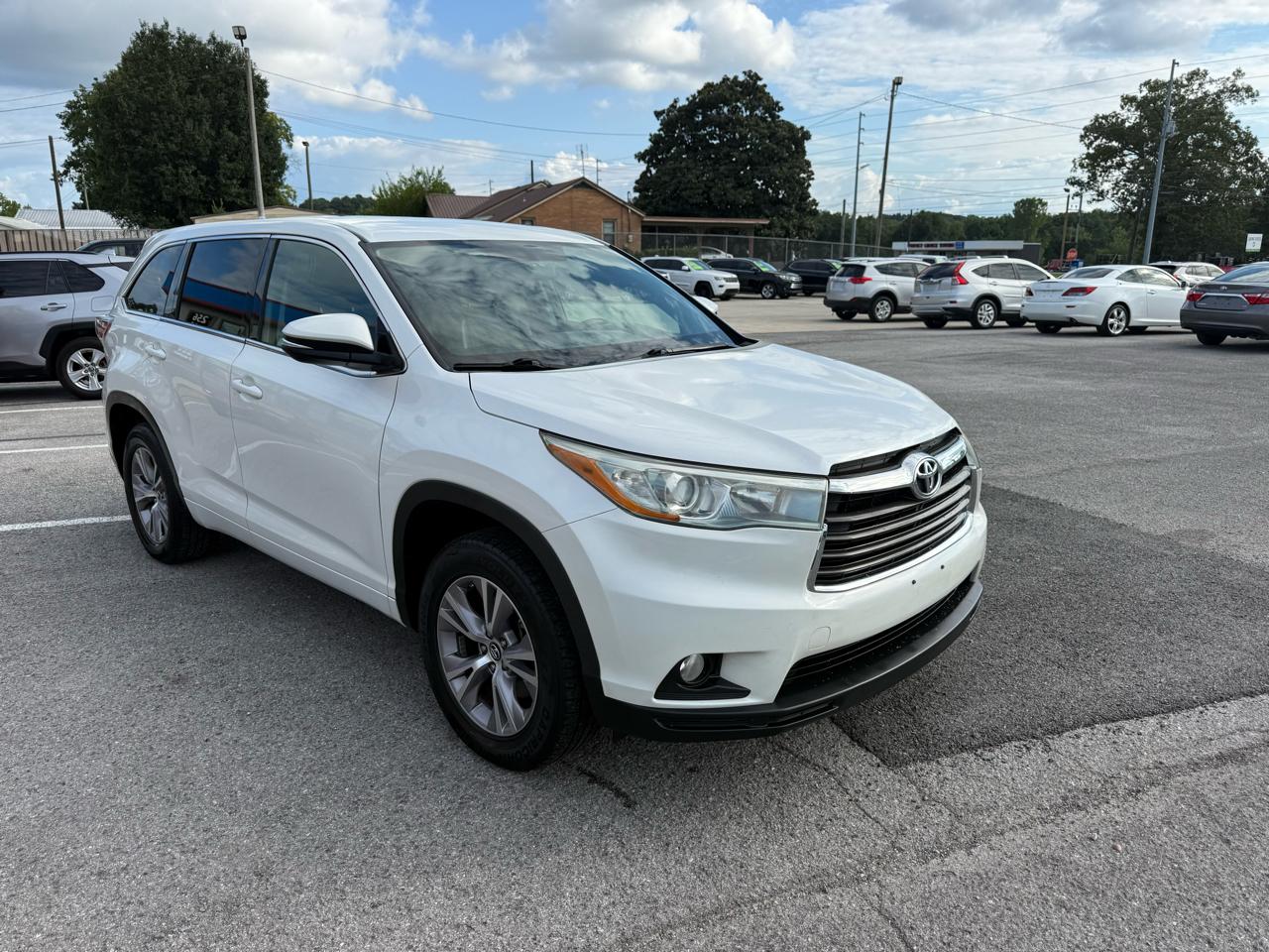 Toyota Highlander LE FWD V6 2016